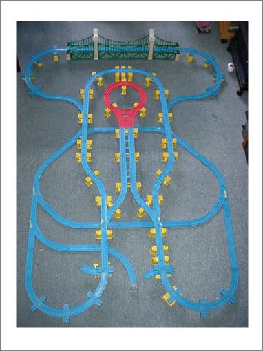 tomy train set layout